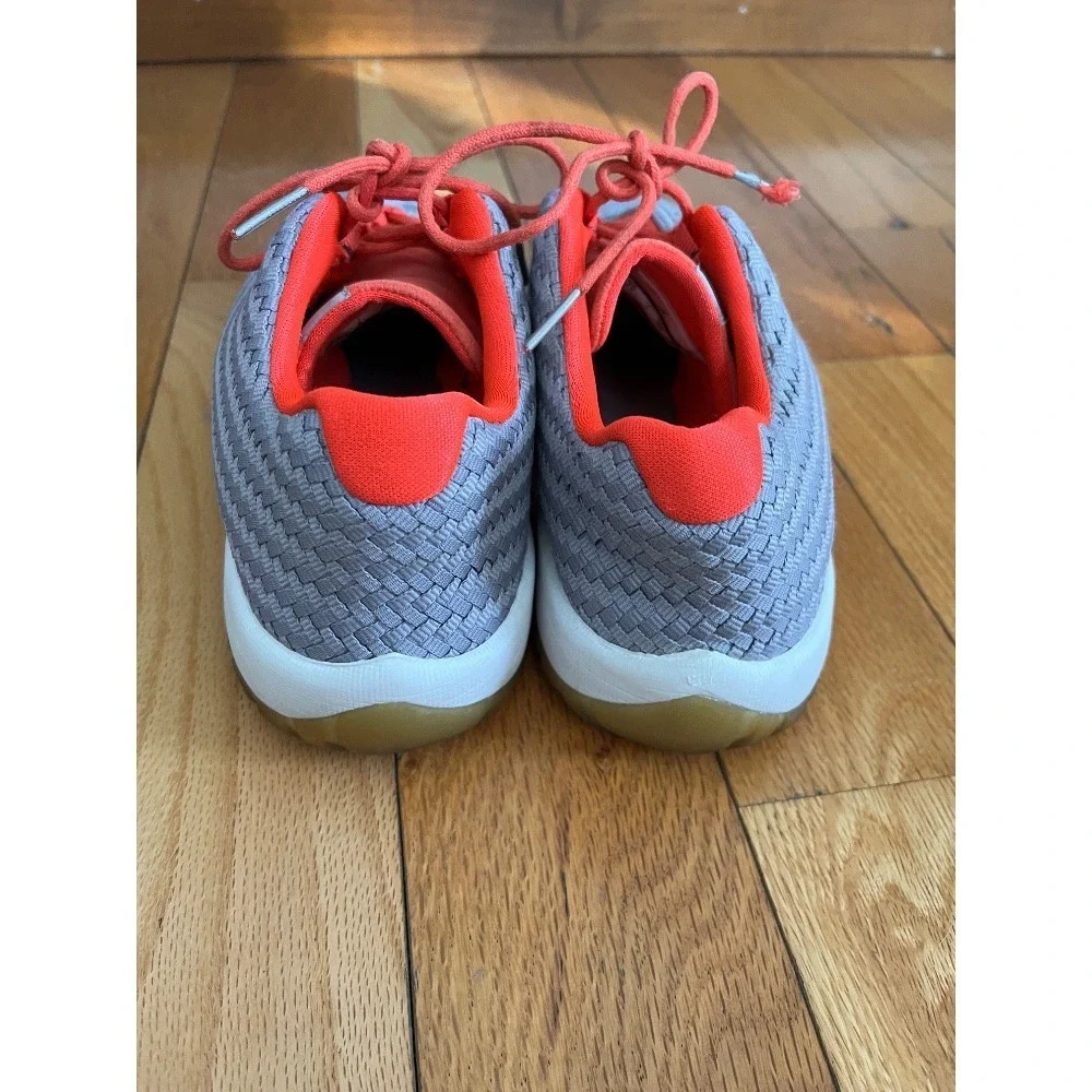 Air Jordan Future Low Wolf Grey/White/Infrared Big Kids‎ Size 7